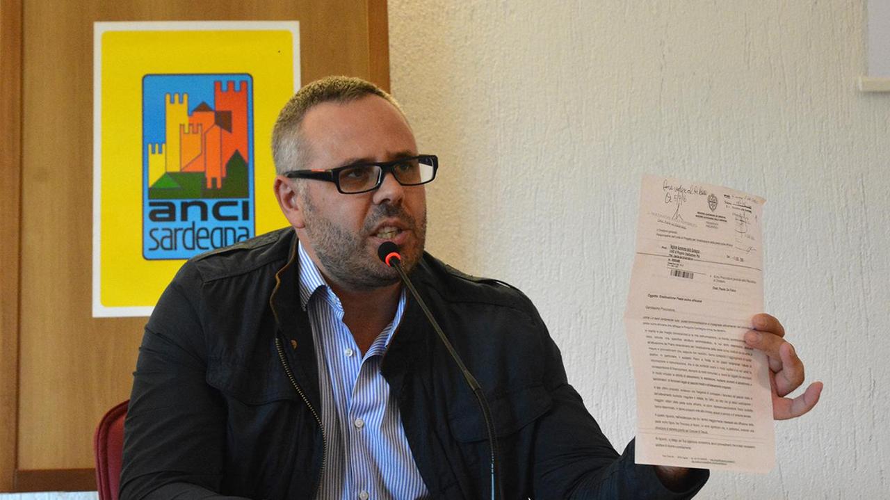 Il sindaco di Desulo Gigi Littarru