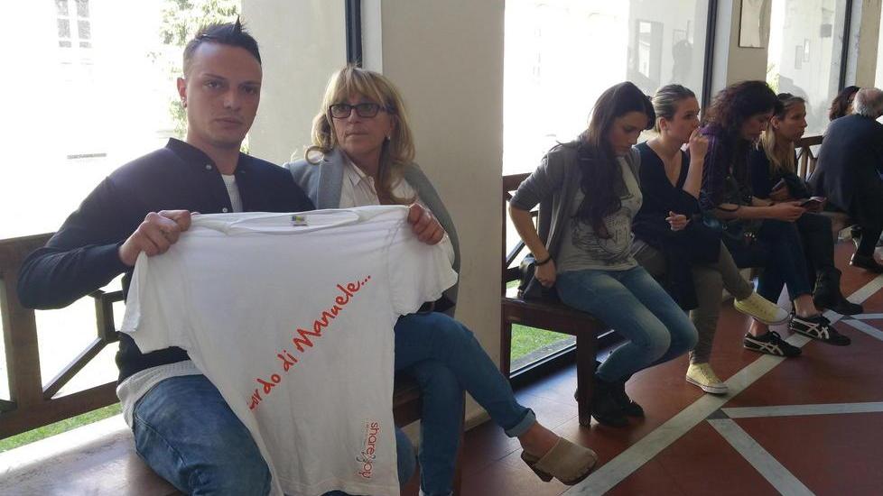 Gli amici di Manuele Iacconi in tribunale