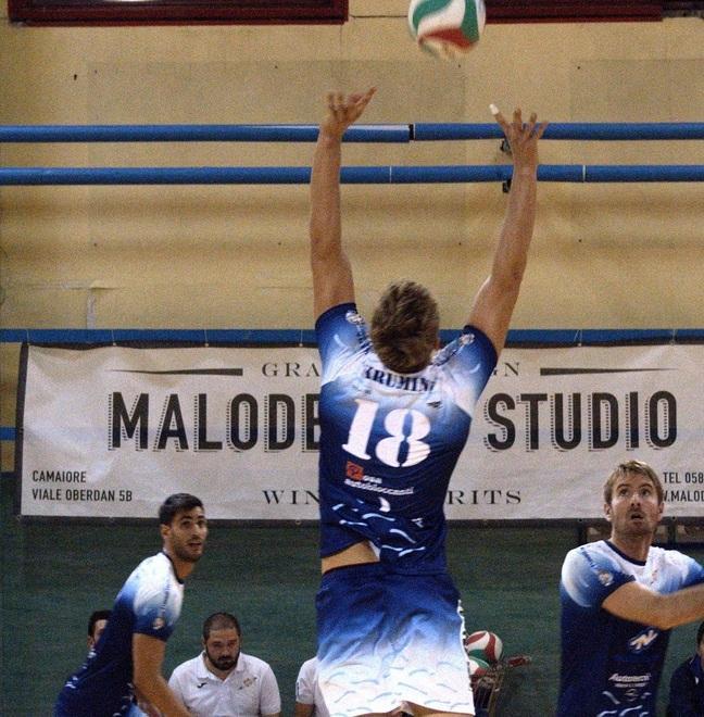 La Pallavolo Massa cala il settebello 