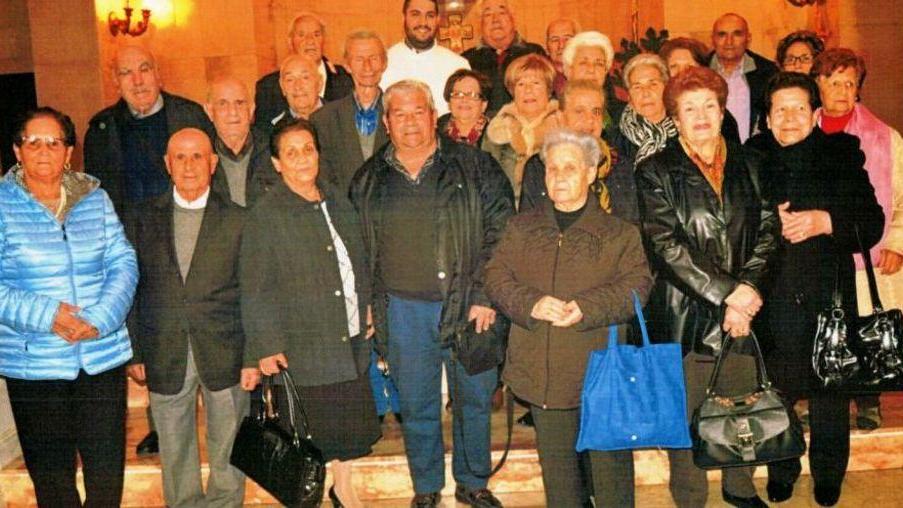 Festosa rimpatriata dei “giovani” ottantenni di Ossi