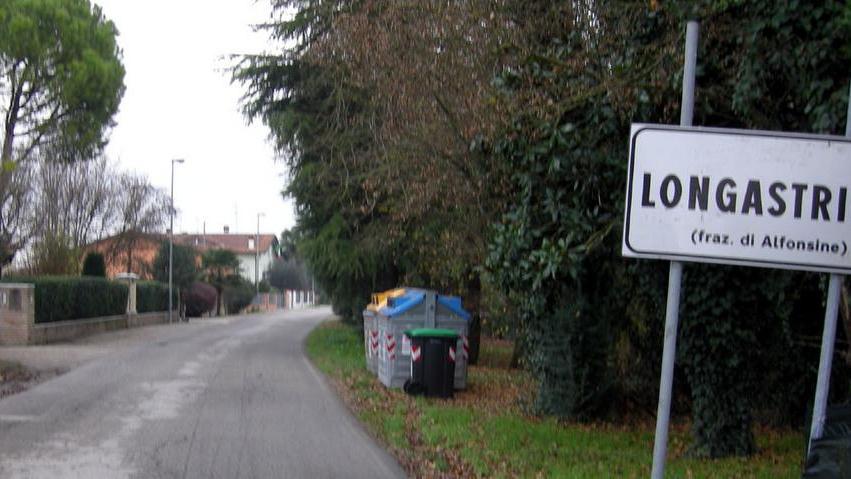 Ladri irrompono in quattro case