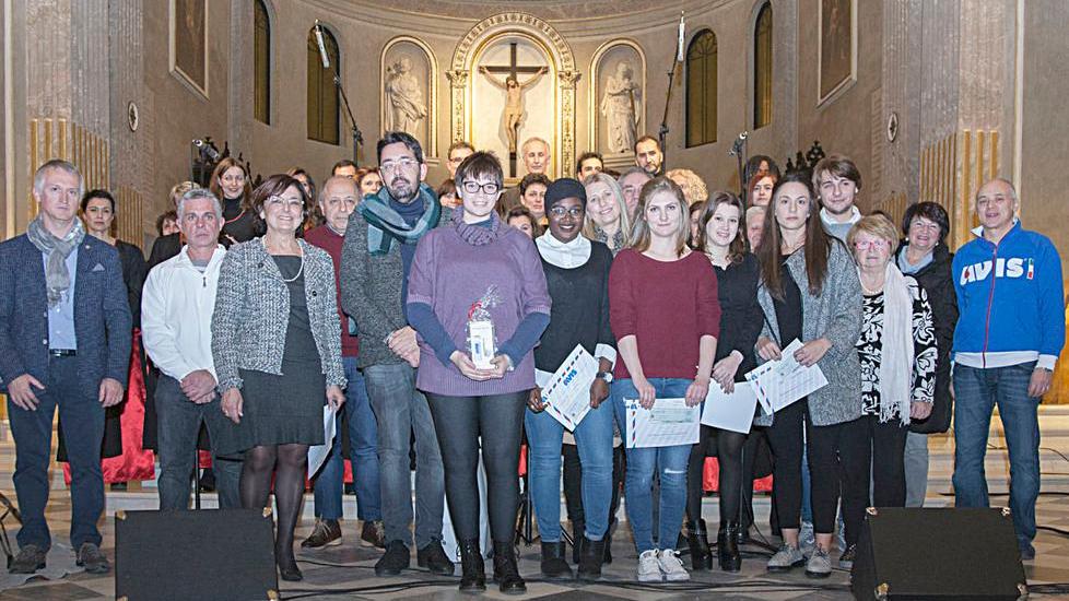Avis premia con borse di studio gli studenti di Russell e Carrara