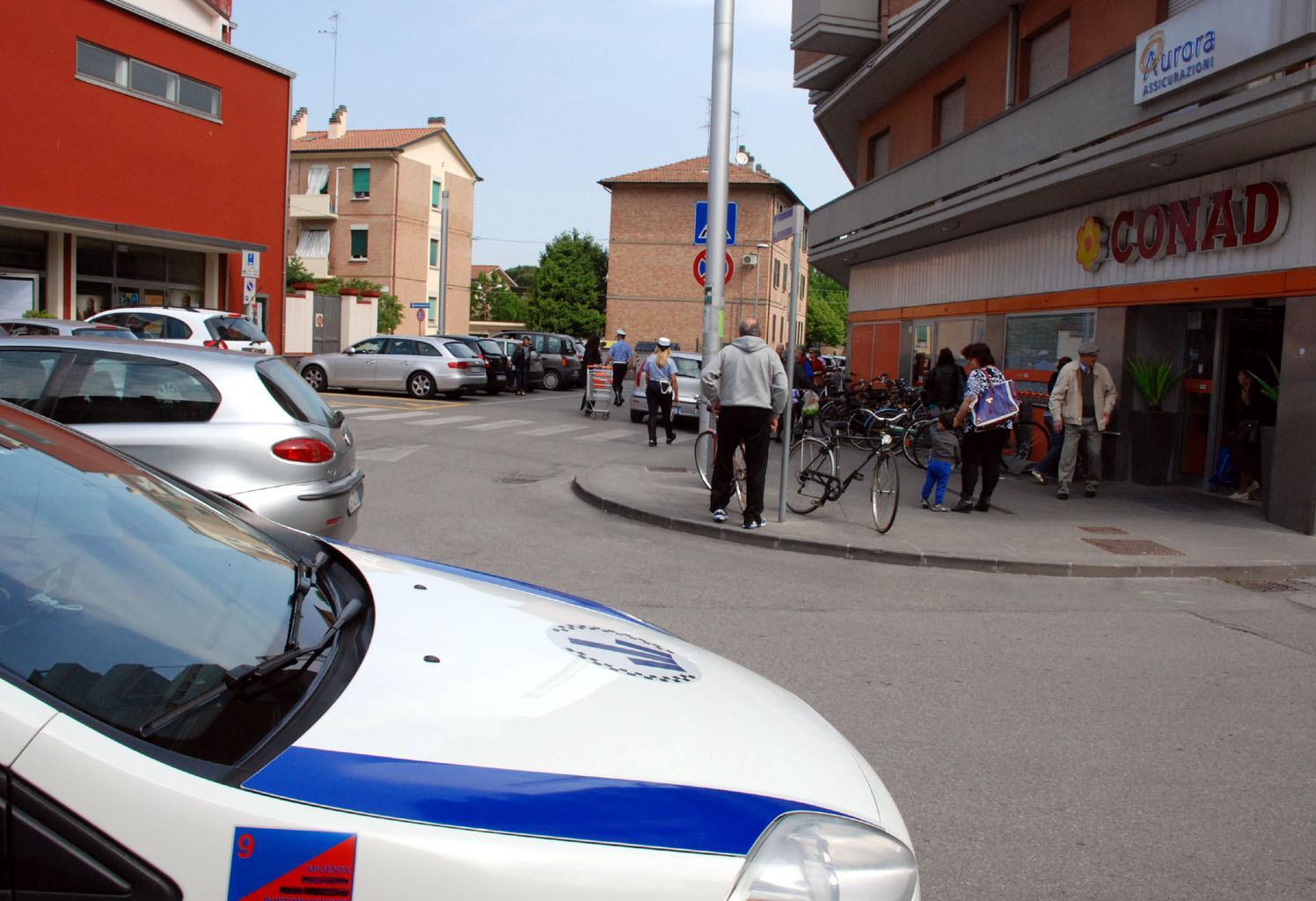 La Conad di Argenta. Sono intervenuti carabinieri e Municipale