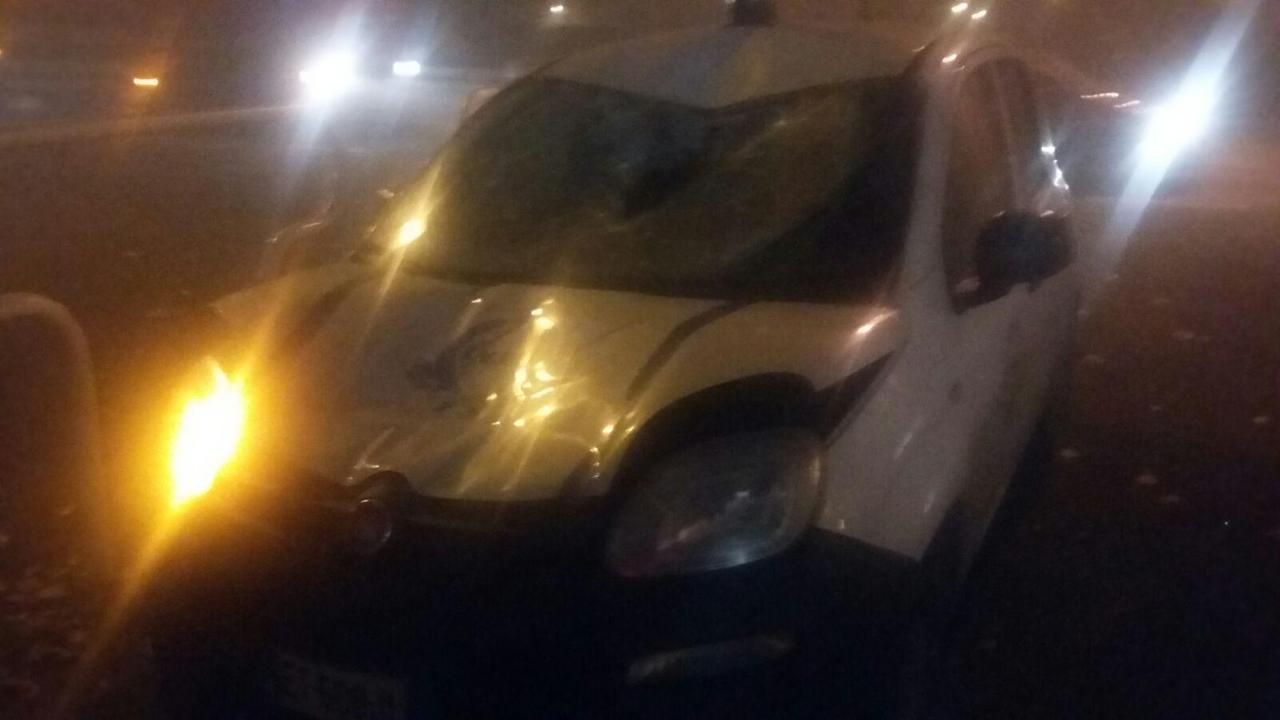 Coppia di pedoni investita da un'auto della vigilanza, è grave