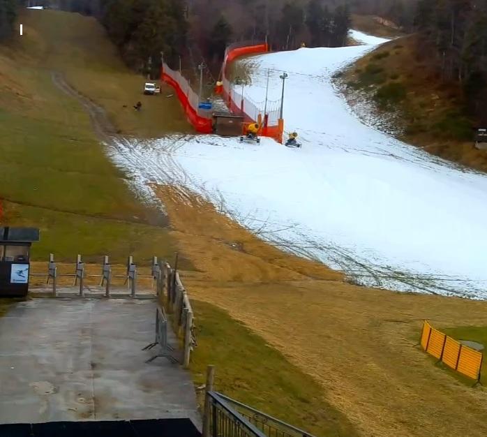 Ponte dell’Immacolata senza neve sulle piste 