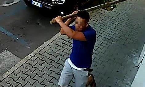 A giugno l’aggressione con i bastoni