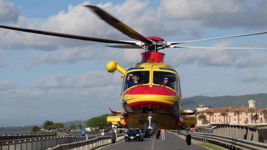 Auto contro motocicletta, centauro finisce all’ospedale