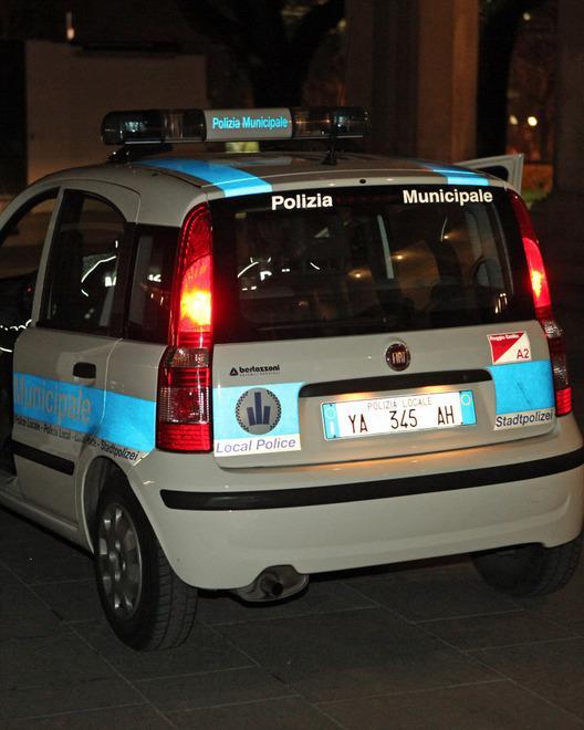 Ubriaco al volante, semina il panico sulla via Emilia