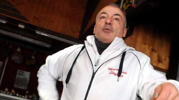 Black out ad Avenza, esplode la protesta