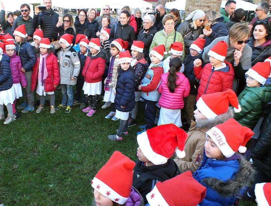 Tra canti ed emozione il Natale dei bambini