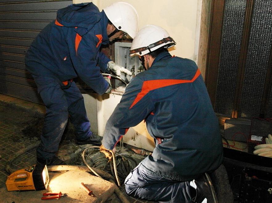 Guasto sulla linea elettrica, paura e danni 