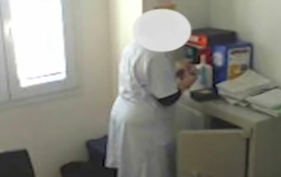 Ruba in Comune per comprare profumi 