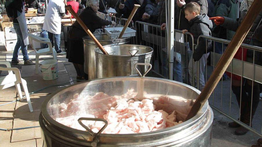 Alla sfida dei norcini in piazza la vittoria di Ori e Manfrin