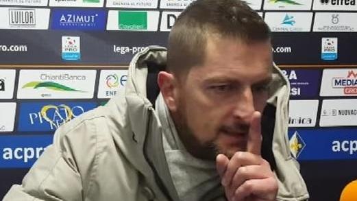 Toccafondi manda i tifosi a quel paese