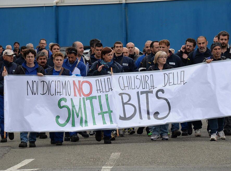 Posti di lavoro di un anno per ex Smith e disoccupati 