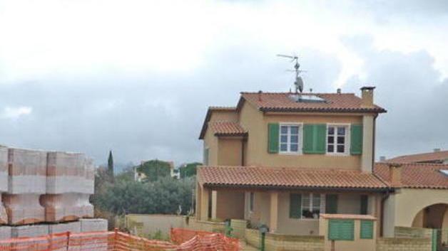 Un buco da 16 milioni invece delle case