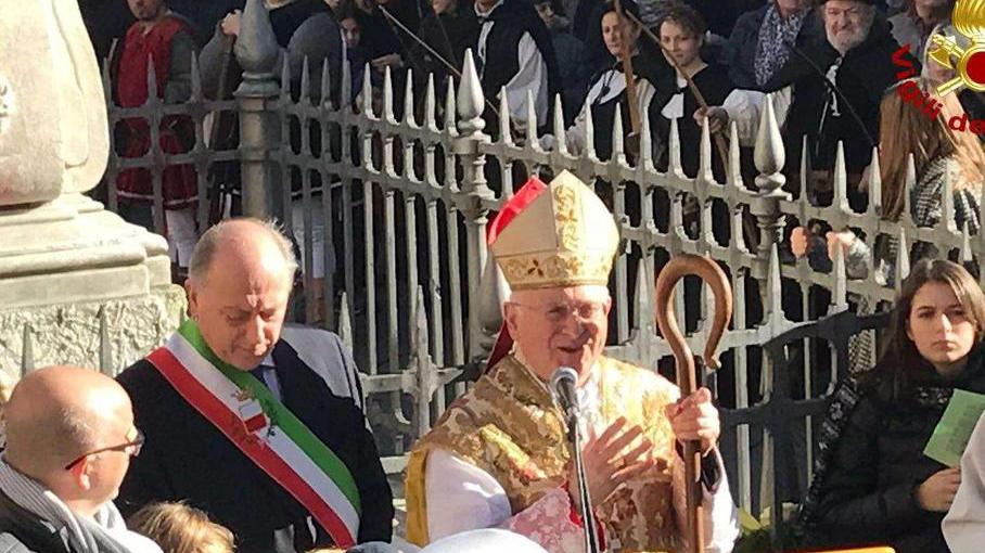 I fedeli alla Madonna dello Stellare