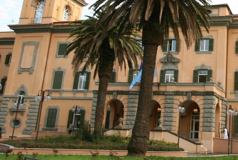 Ancora grave l’atleta di 19 anni dopo l’incidente in palestra