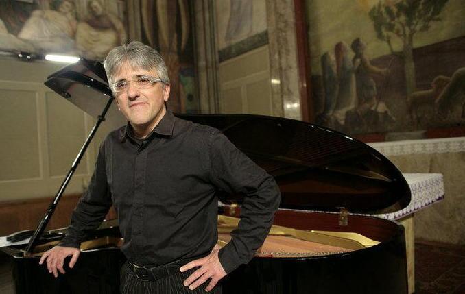 Cozzani con “Alma Latina” chiude i concerti in Sala consiliare