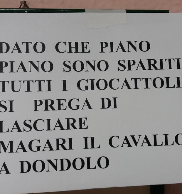 Spariti i giocattoli dal distretto Asl 