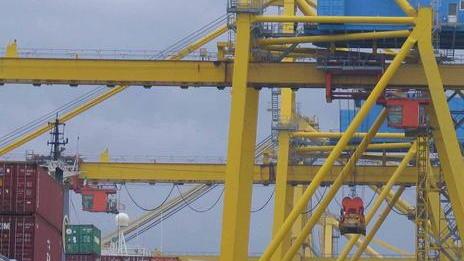 Cgil: altolà ai ritardi su porto e rilancio «No a elezioni subito»