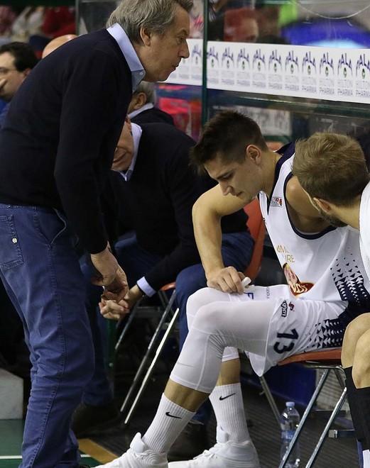 Coach e presidente sono facce cupe: «Momento difficile» 