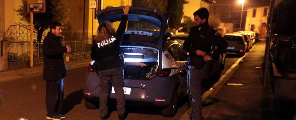 Con lo scooter contro un muro a Pozzale
