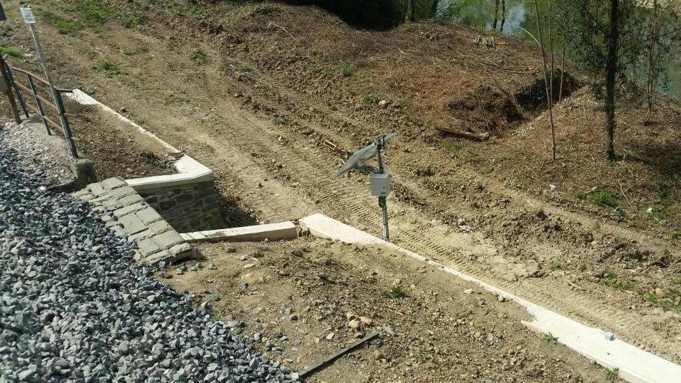 Linea chiusa per frana, il calvario in bus