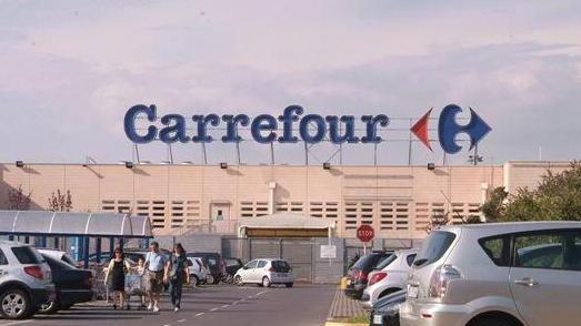 «Carrefour paga con i voucher»