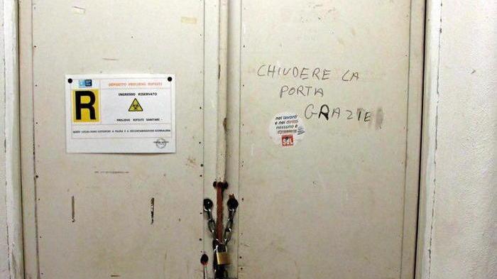 Viaggio nel degrado per entrare al settimo padiglione