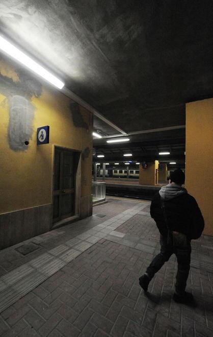 «Per favore scenda» e sui mezzi pubblici scatta la violenza 