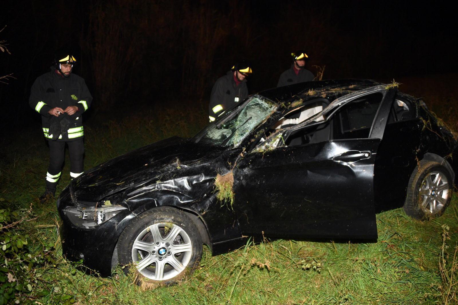 L'auto su cui viaggiavano i giovani (foto Silvi)