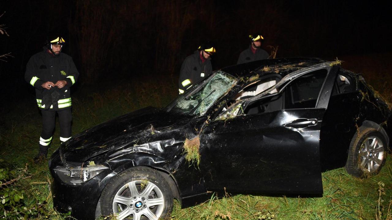L'auto su cui viaggiavano i giovani (foto Silvi)