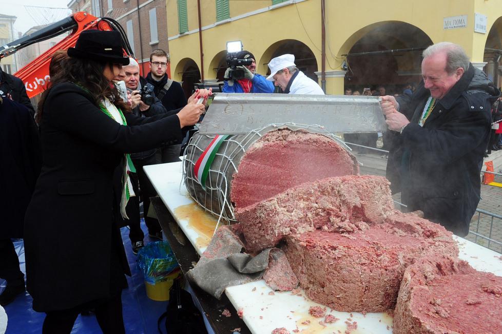 Castelnuovo in festa per Superzampone da record