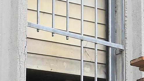 Via Suore a Modena, razzìa di borse