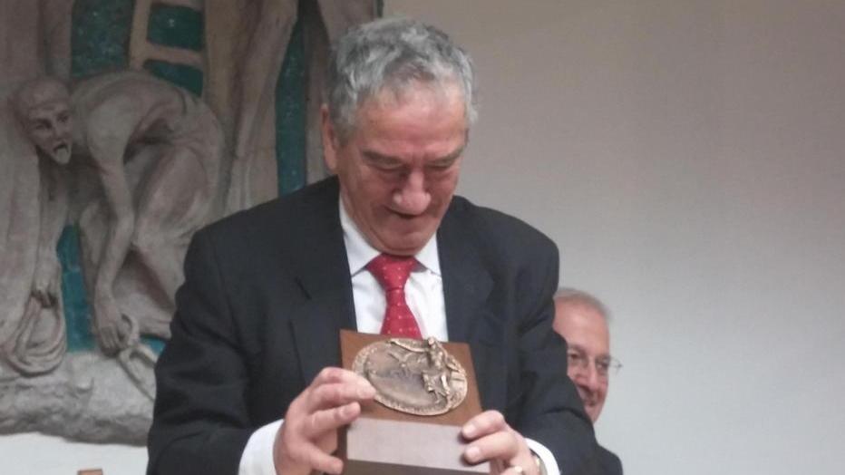 A Luigi Giani consegnato il premio Una penna a Pontedera