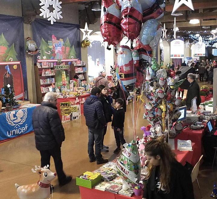 Si può fare merenda nella carrozza-ristorante Ingresso gratis sotto i 3 anni, 5 euro gli adulti