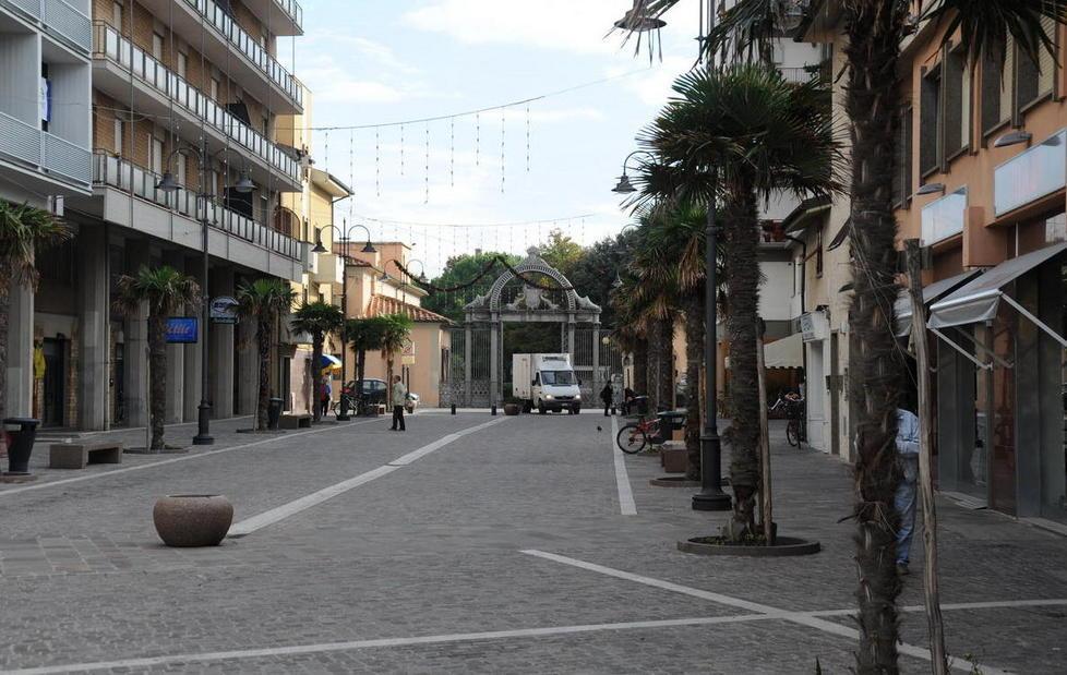 «Via Amorotti ha bisogno di interventi» 