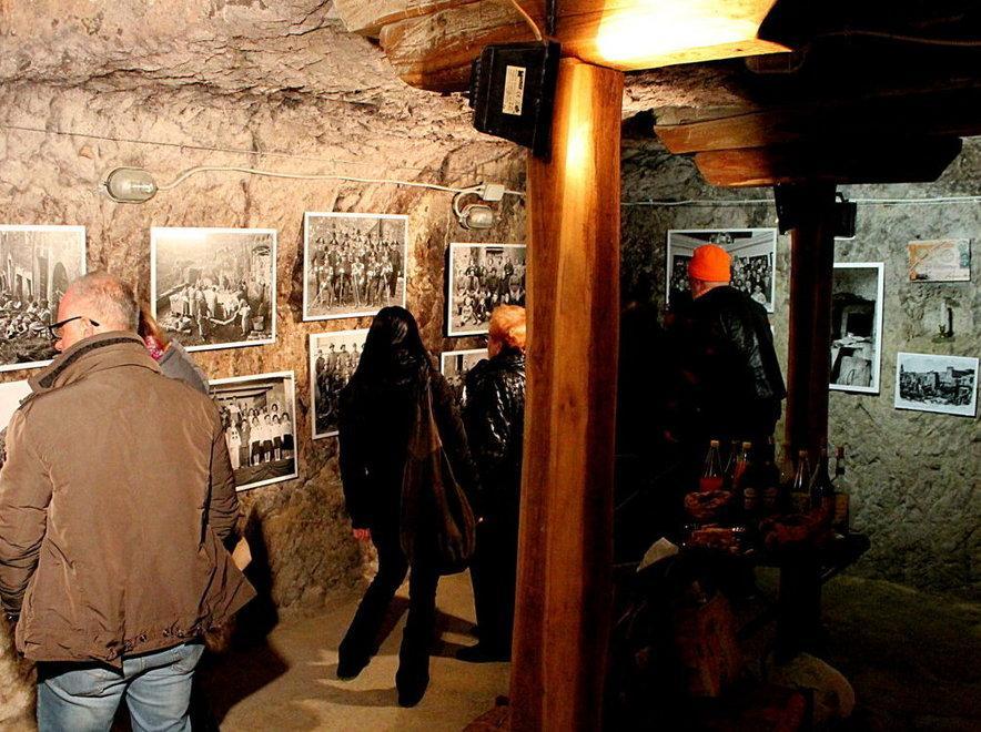  Cinque fotografi per la Città del tufo 