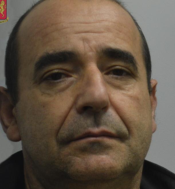 Tangenti per sanatorie in 5 finiscono in manette 