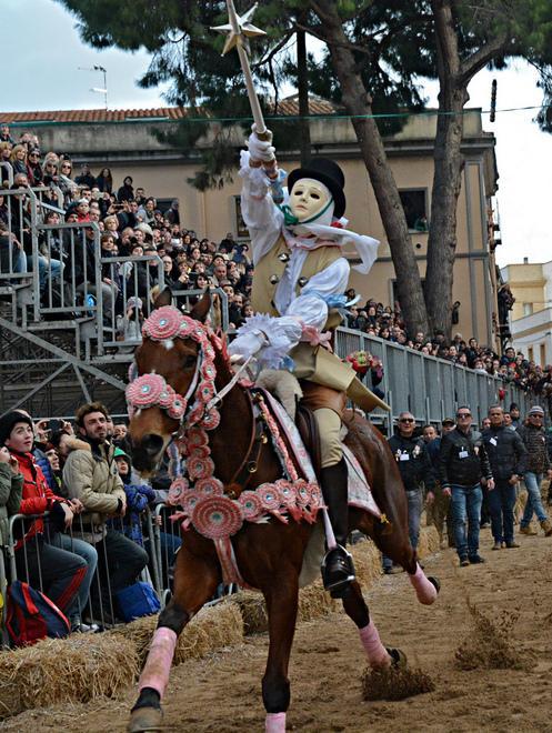 Pubblicazione sulla Sartiglia, la presenta il Patto territoriale 