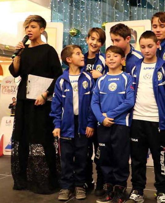 L’album dei sogni con le figurine dei piccoli apuani 