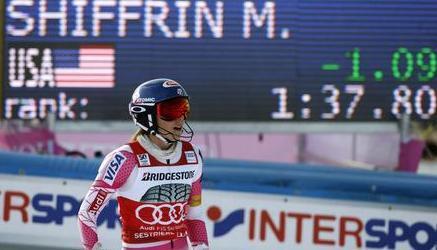 Mikaela Shiffrin domina al Sestriere 