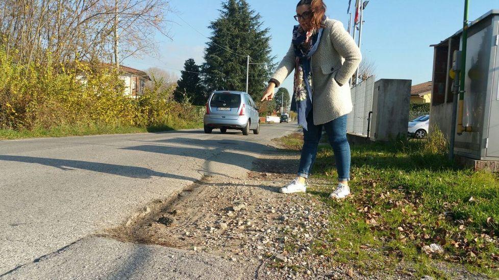 Via Marginone e via Rogio le strade fatte di buche