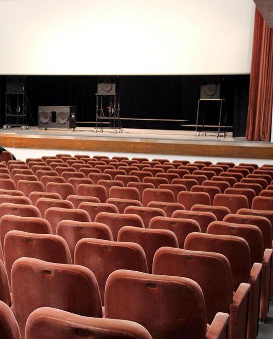 Vernissage musicale per il teatro 
