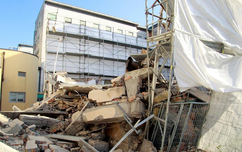 Palazzina crollata: 4 gli imputati 