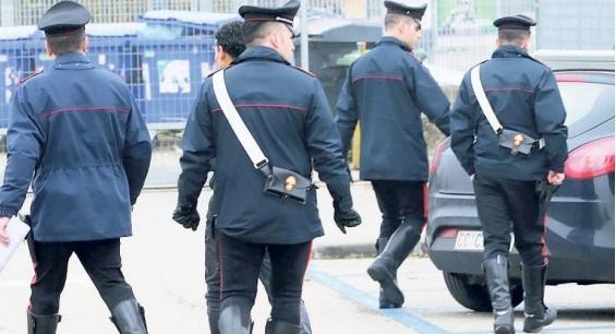 Furto in tabaccheria, rubate sigarette e Gratta e vinci