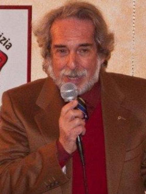Pisani presenta “Col permesso del coccige” 
