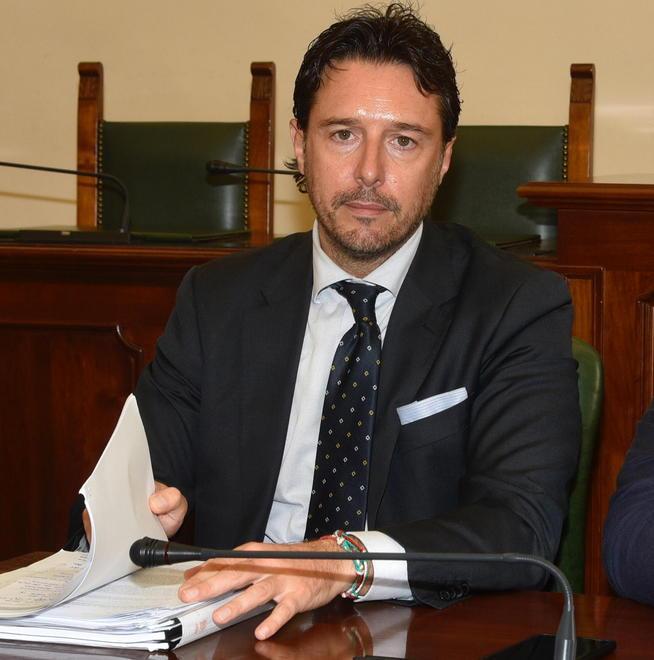 Il Comune: "Sui gazebo nessuna marcia indietro" 