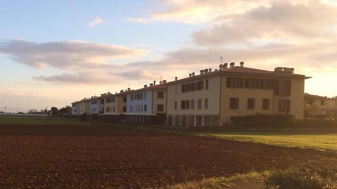 Villaggio e ostello da 190 posti e una nuova strada per la stazione